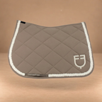 Sottosella Equestro con cordino intrecciato - vista laterale sfondo beige